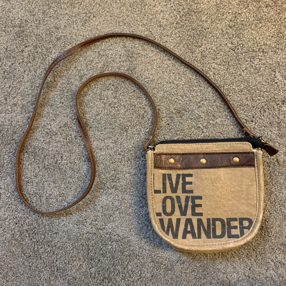 Crossbody purse